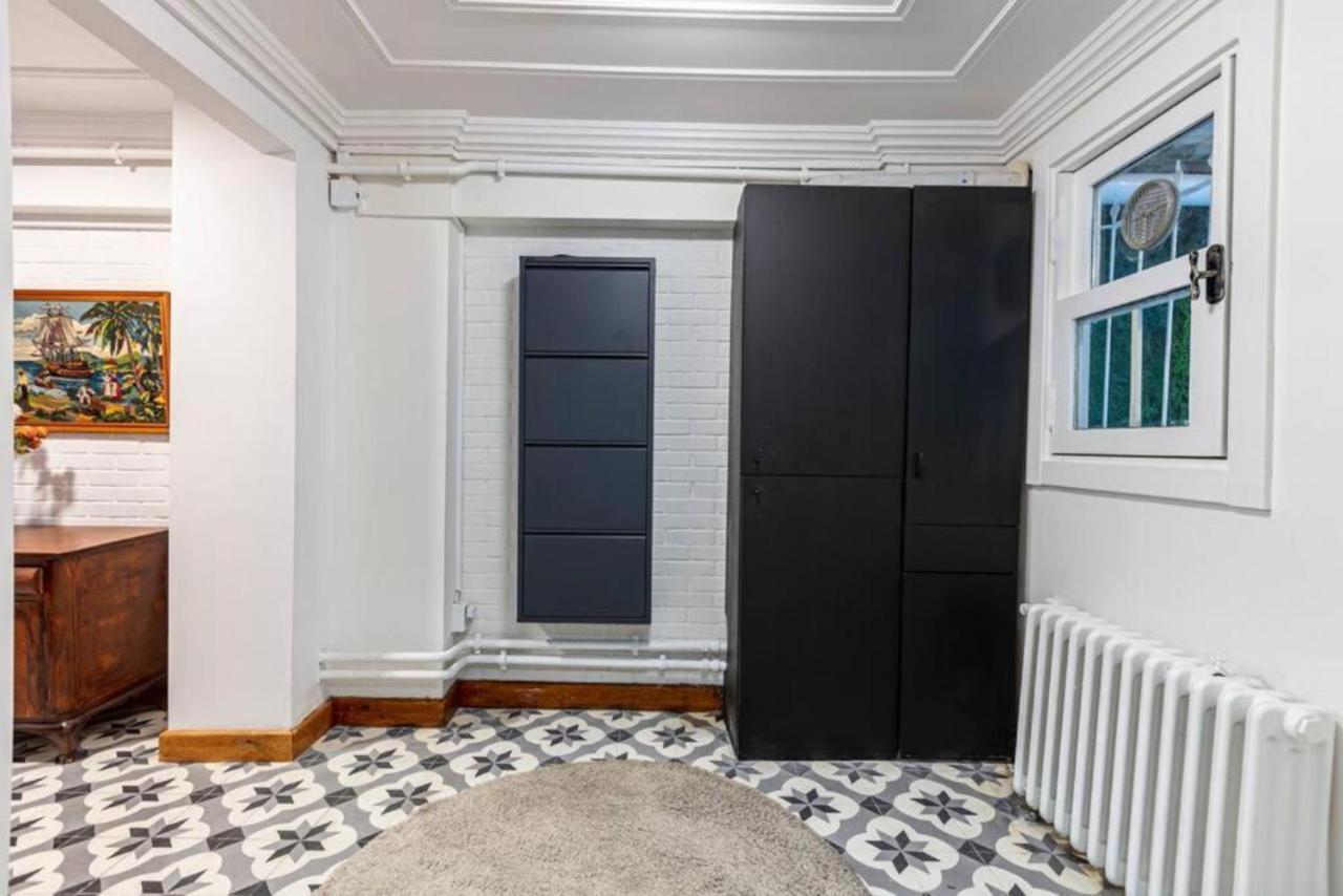 Historical 4-Br Home Steps From Besiktas Stadium & Bosphorus Views - Prime Nisantasi Location! Stambuł Zewnętrze zdjęcie