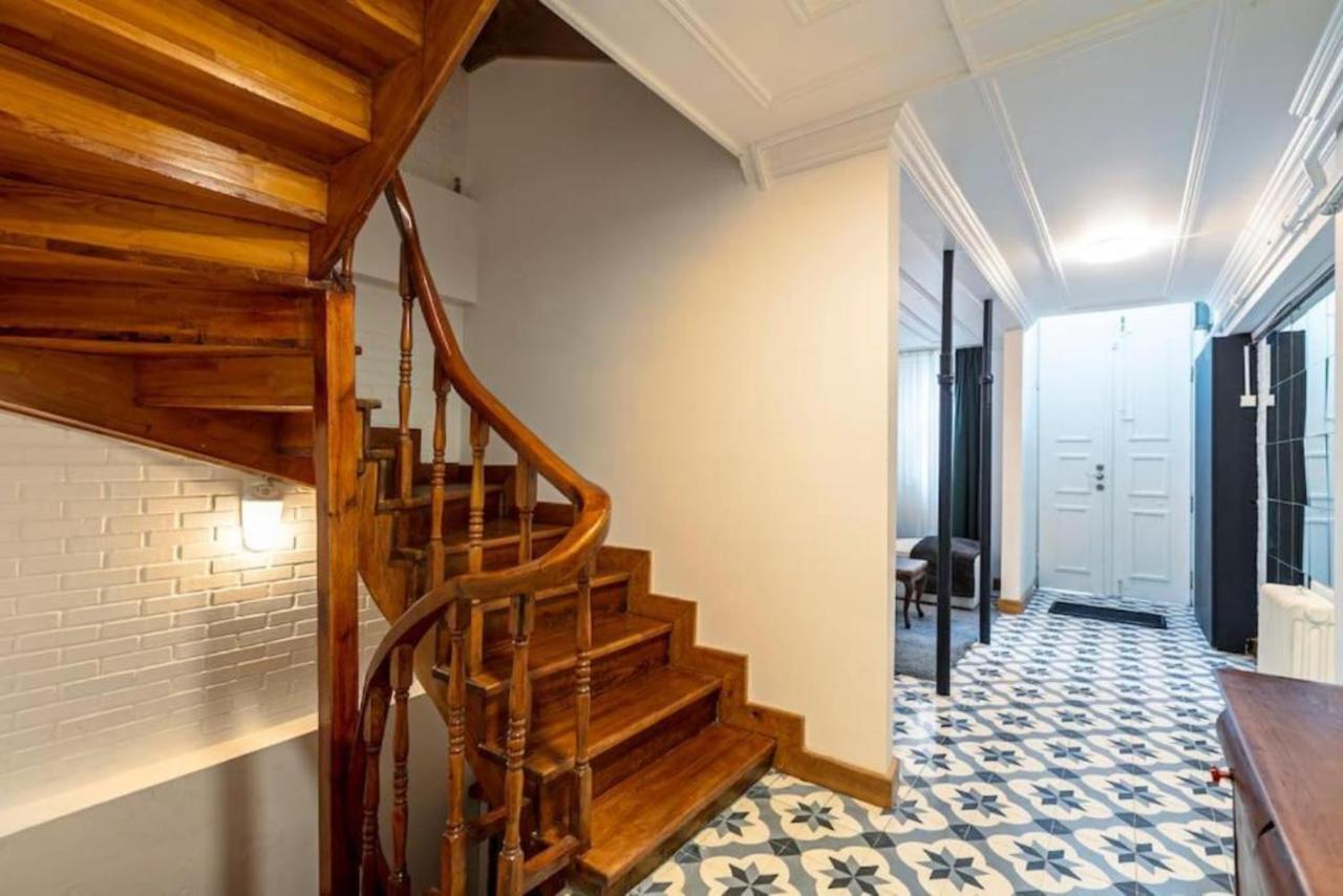 Historical 4-Br Home Steps From Besiktas Stadium & Bosphorus Views - Prime Nisantasi Location! Stambuł Zewnętrze zdjęcie