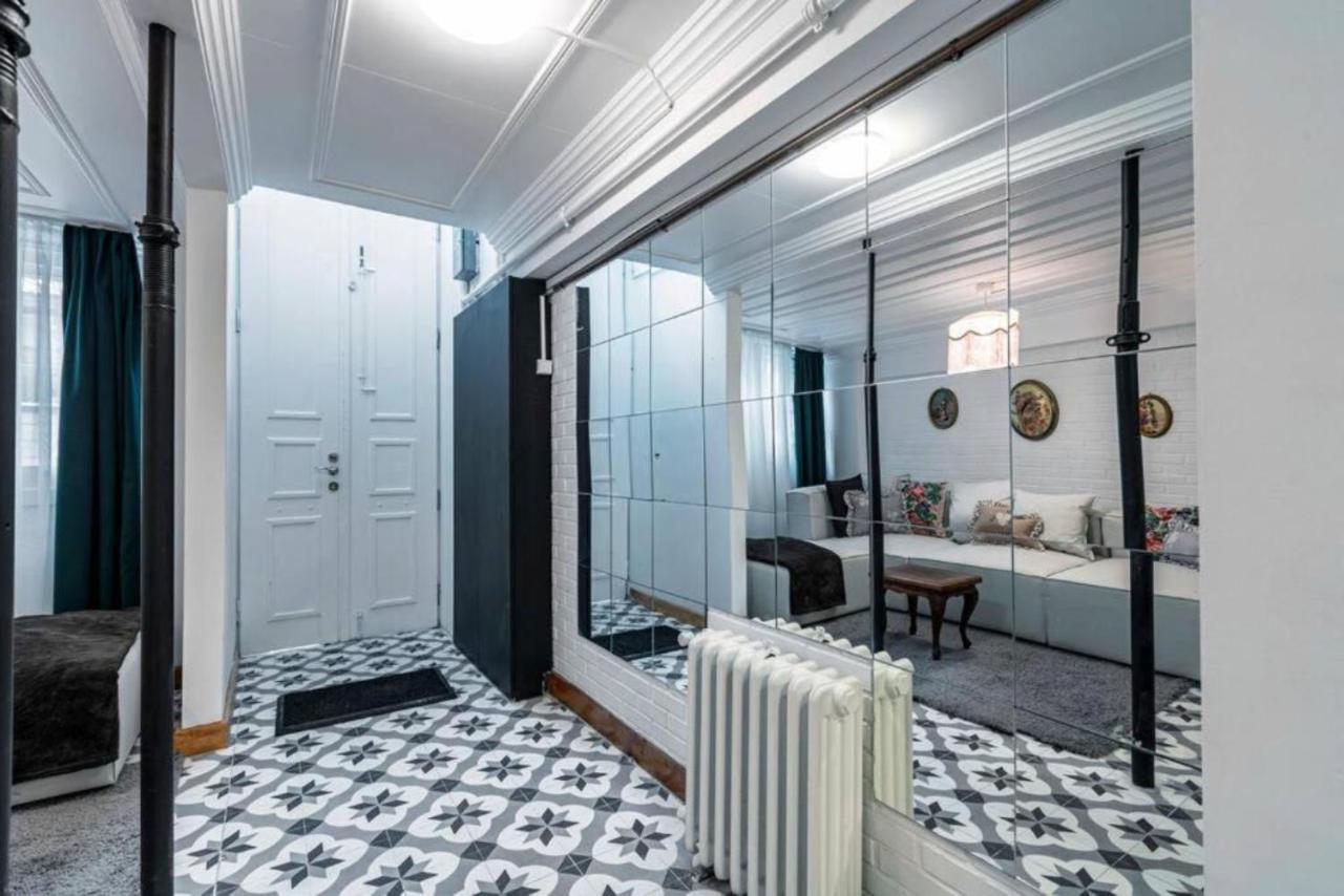 Historical 4-Br Home Steps From Besiktas Stadium & Bosphorus Views - Prime Nisantasi Location! Stambuł Zewnętrze zdjęcie