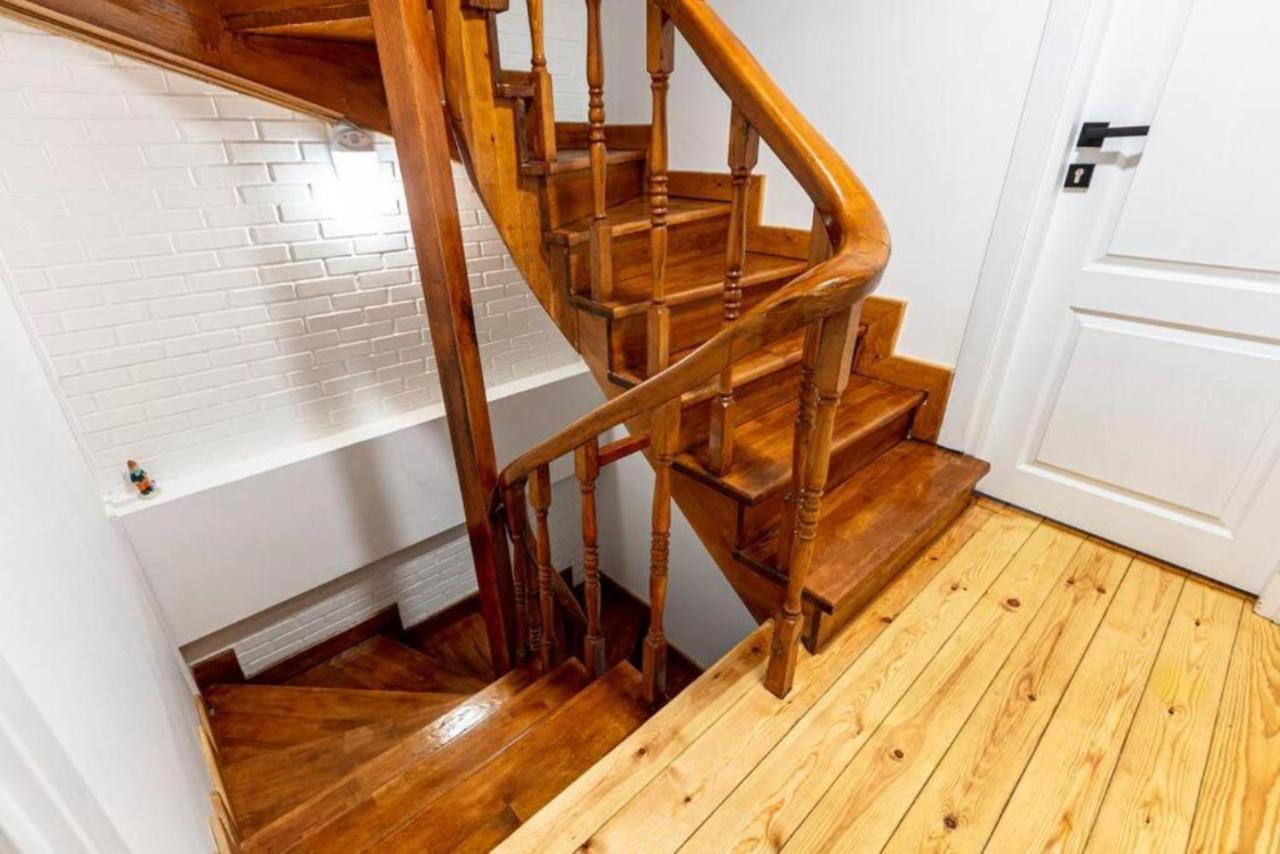 Historical 4-Br Home Steps From Besiktas Stadium & Bosphorus Views - Prime Nisantasi Location! Stambuł Zewnętrze zdjęcie